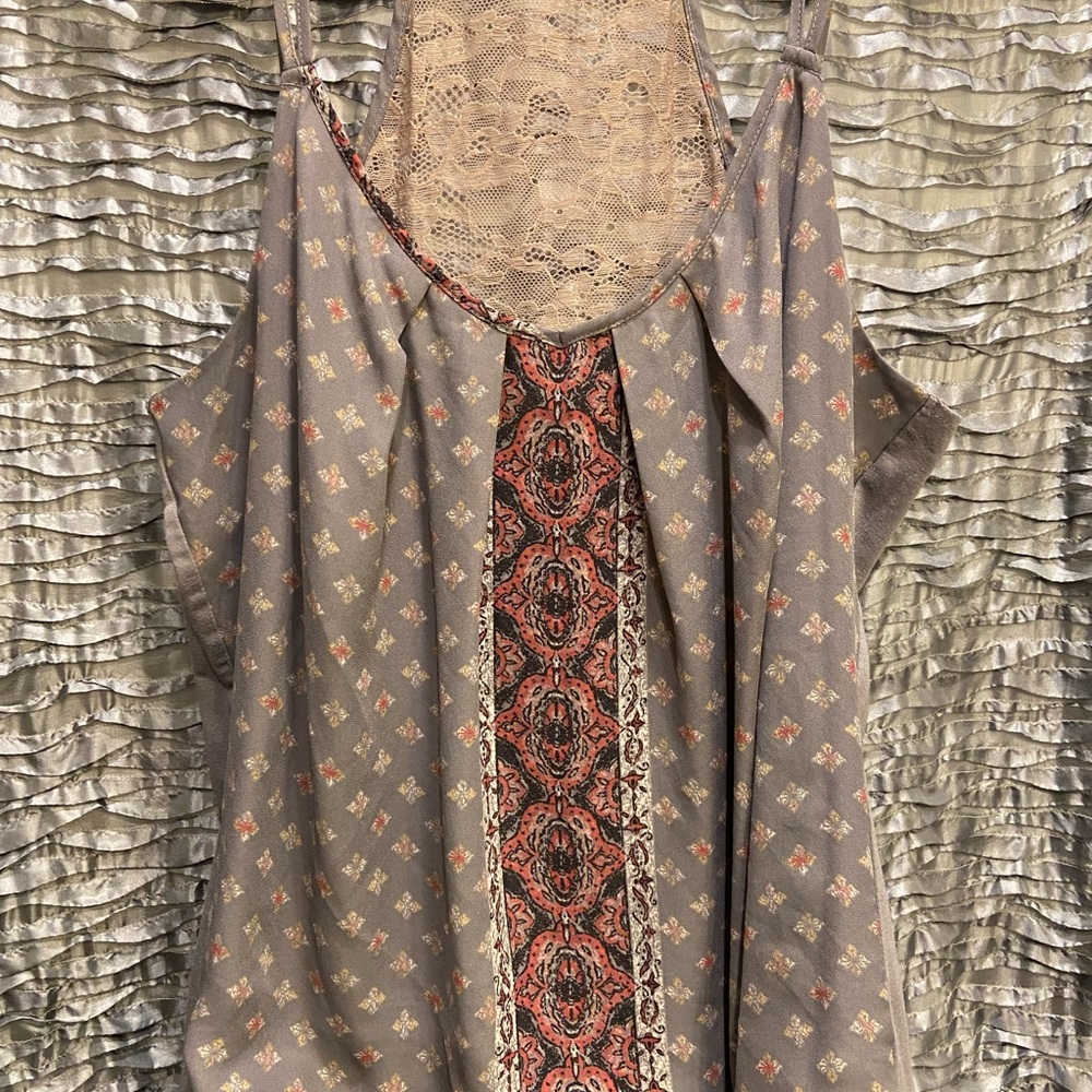 Maurices Gray and Red Patterned Dressy Camisole